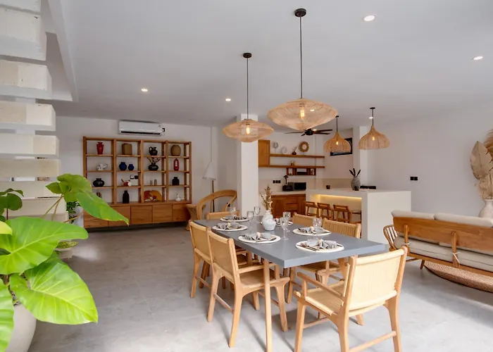 Villa 2br With Pool, River View In
