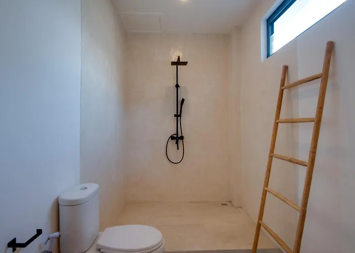 Villa 2br With Pool, River View In